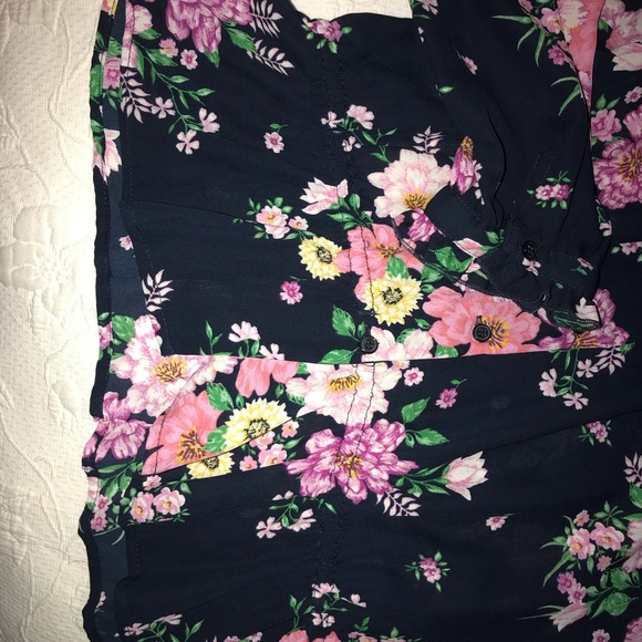 Cropped blouse - Picture 2 of 3